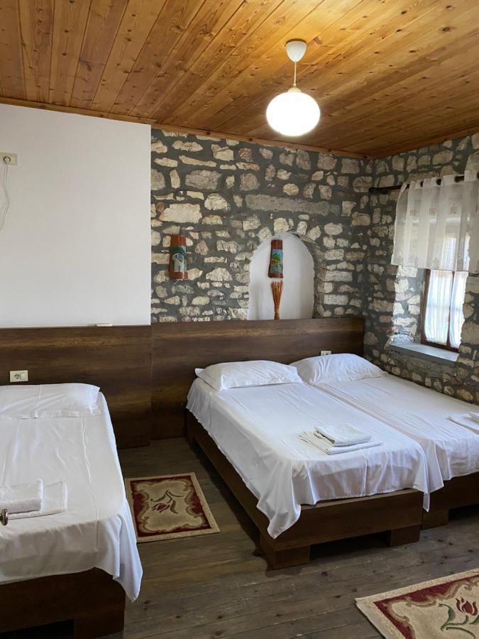 Aria Baci Guest House Berat Eksteriør billede