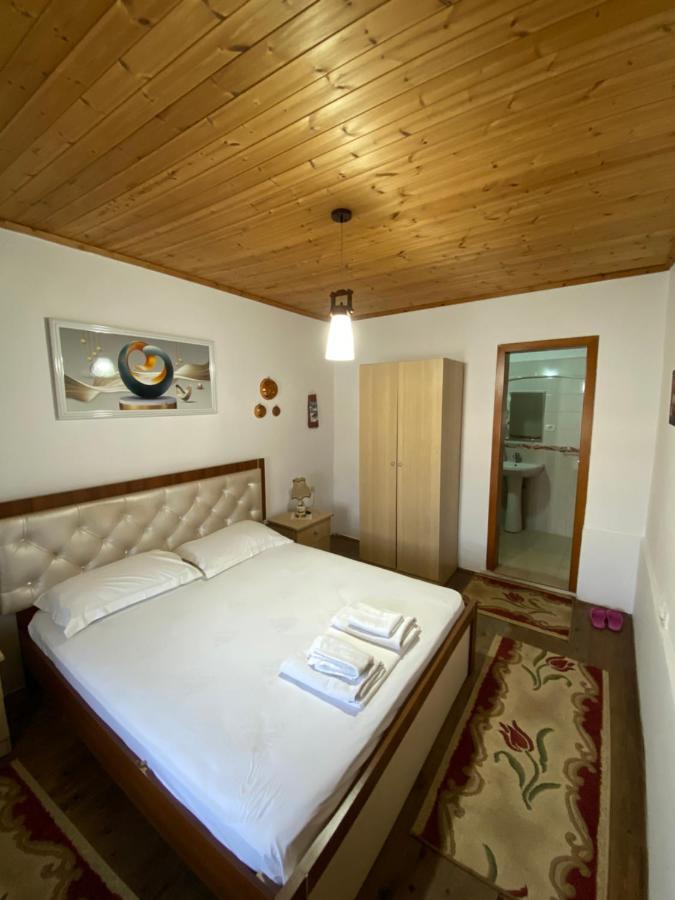 Aria Baci Guest House Berat Eksteriør billede