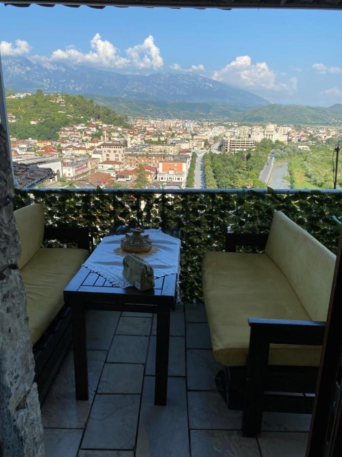 Aria Baci Guest House Berat Eksteriør billede