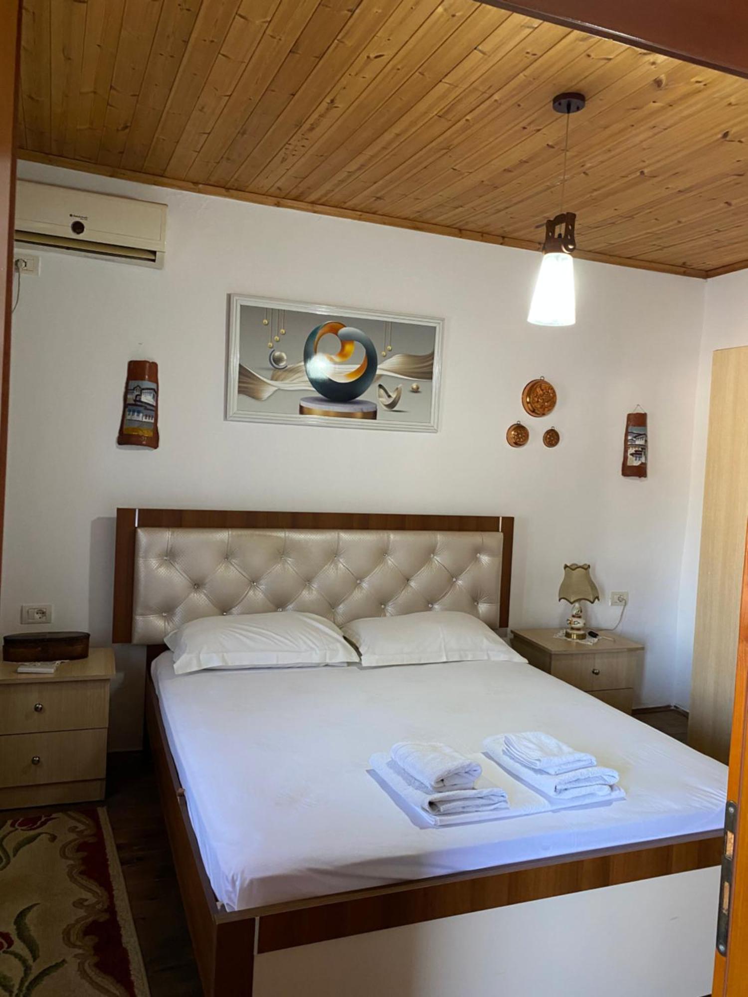 Aria Baci Guest House Berat Eksteriør billede
